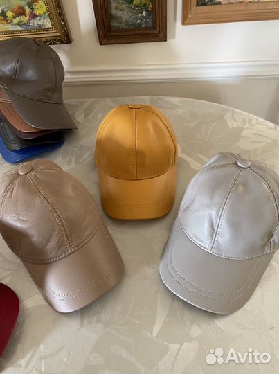 Кепки кожаные