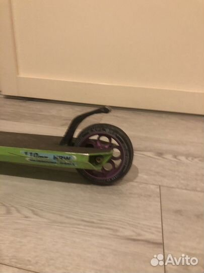 Трюковой самокат Зеленый