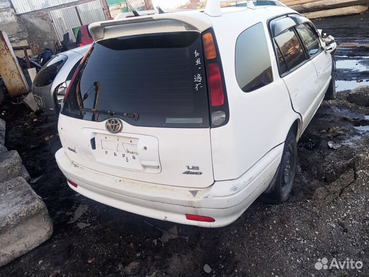 Продам на запчасти Тойота Кариб sprinter