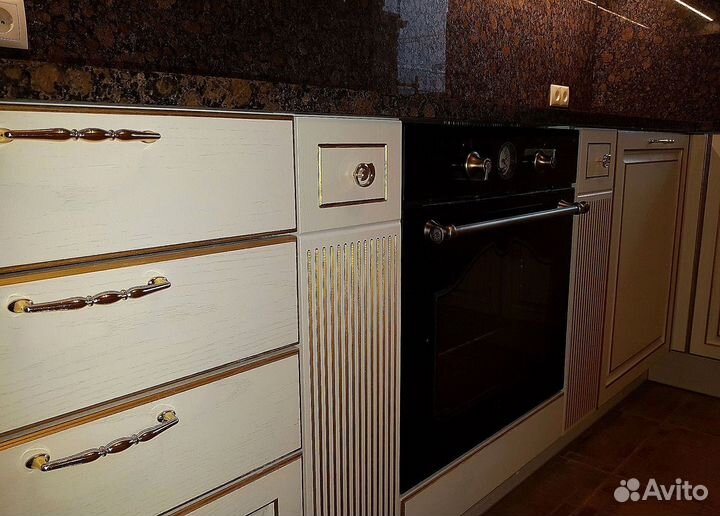 Кухонный гарнитур угловой