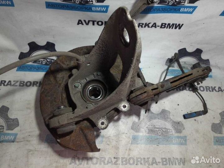 Кулак поворотный задний правый Bmw X5 E53 M57D30