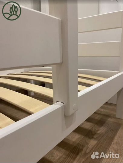 Детская кроватка из массива 160 80