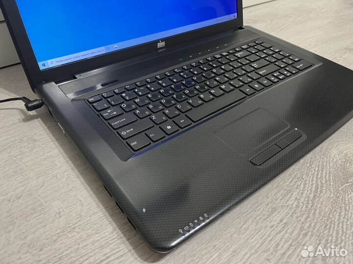 Большой Ноутбук: i5,SSD,6гб