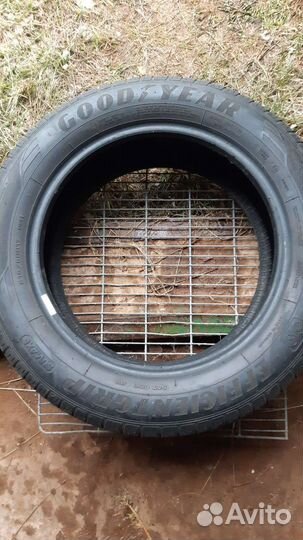 Goodyear EfficientGrip Compact 215/60 R17 96H