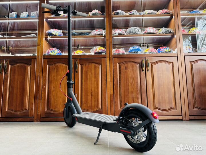 Электросамокат Aovo Pro 2025
