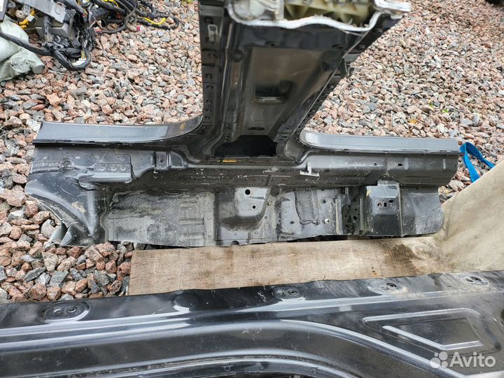 Порог со средней стойкой Jaguar XJ X351