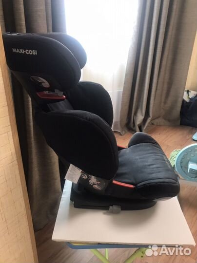 Автокресло Maxi cosi rodifix