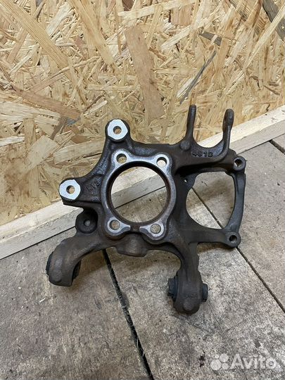 Кулак задний правый Mazda 3 (BM/BN) 2013-2018