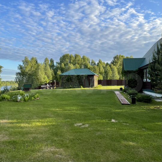 Коттедж 160 м² на участке 75 сот.