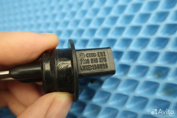 Датчик уровня омывающей жидкости 7M0919376 Volkswa