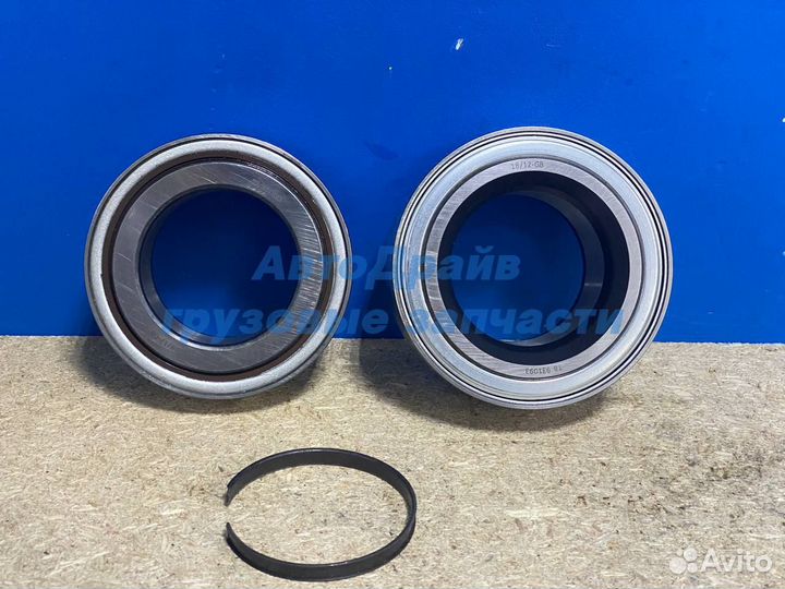 Комплект подшипников ступицы передней для грузовик