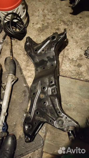 Подрамник передний Mitsubishi Outlander XL 3.0