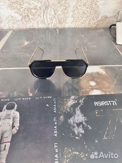 Солнцезащитные очки