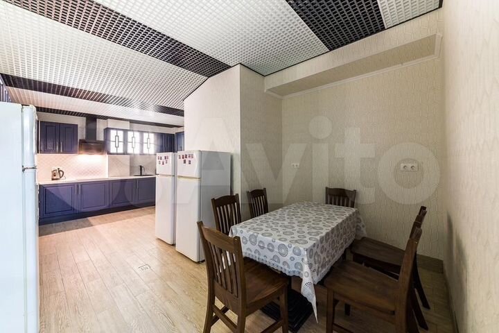 Комната 25 м², 1/3 эт.