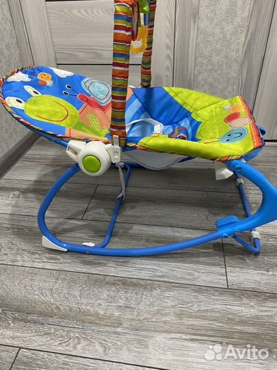 Шезлонг детский с вибрацией