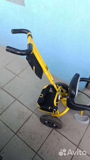 Детский велосипед трехколесный с ручкой