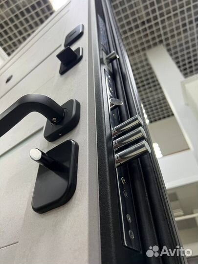 Дверь входная