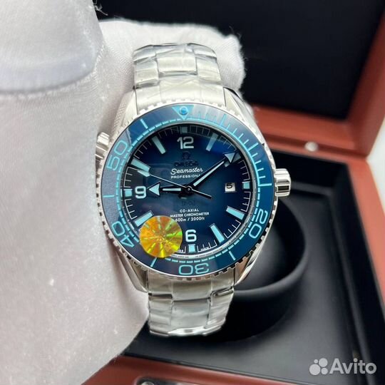 Часы Omega Seamaster Planet Ocean