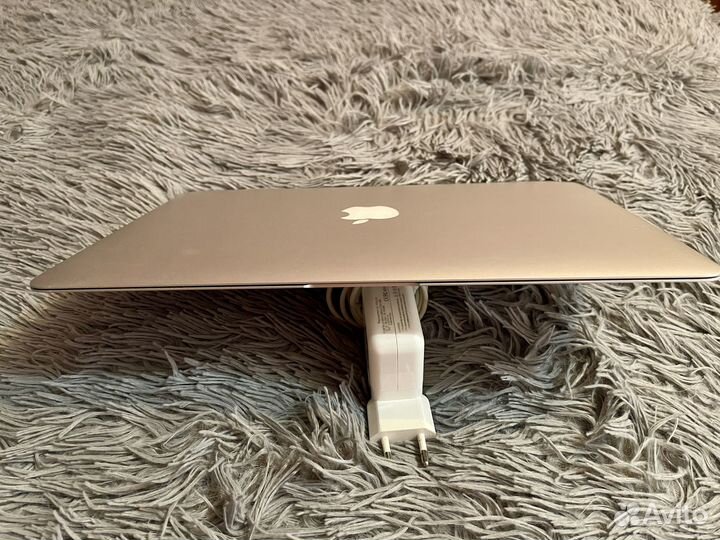 Apple MacBook Air 13 2012 SSD 256гб