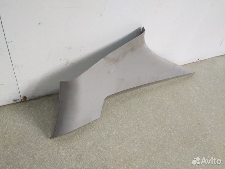 Обшивка задней стойки правая Chevrolet Cruze 2009