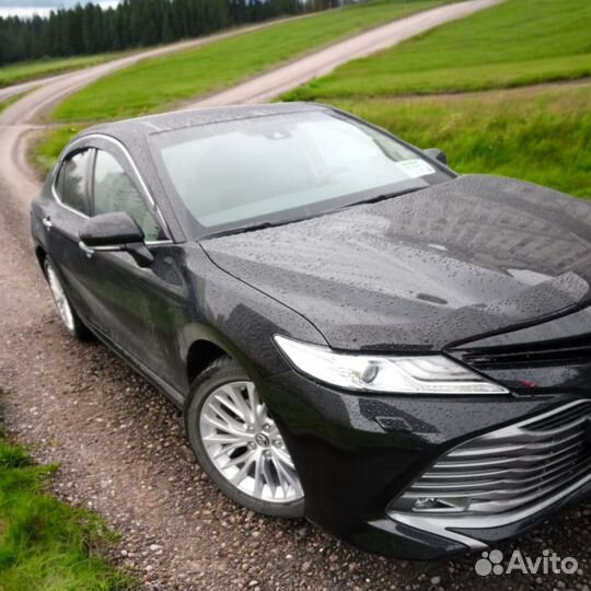 Дефлекторы окон с хромом Toyota Camry V70