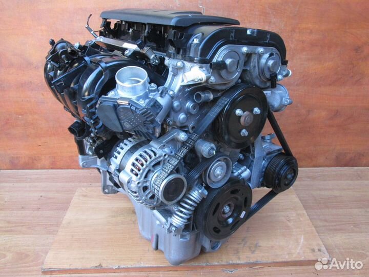 Двигатель на Volkswagen в рабочем состоянии