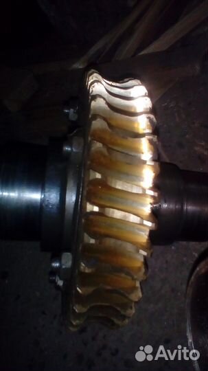 Венец бронзовый