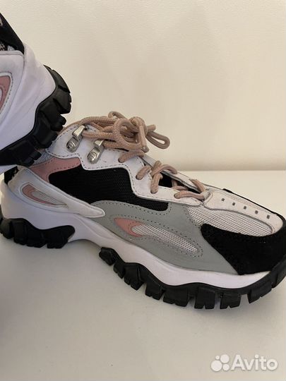 Кроссовки женские Fila 36,5