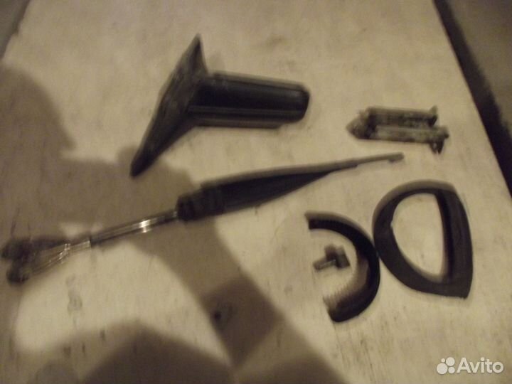 На Mersedes 124 корпус R лопуха