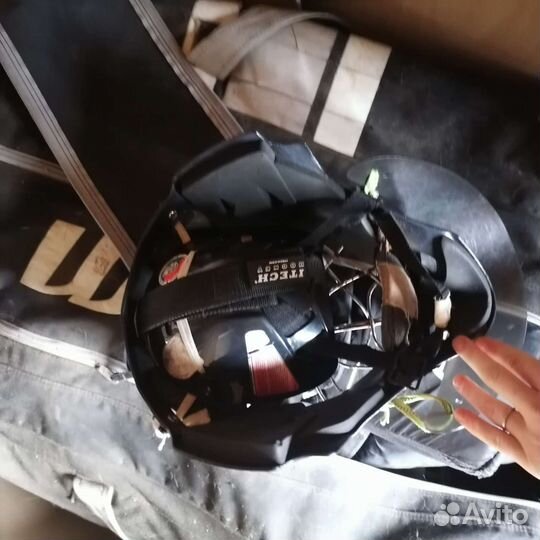 Вратарский шлем