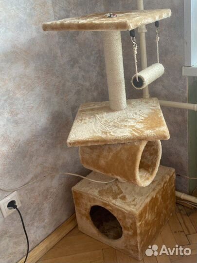 Домик для кошки с когтеточкой