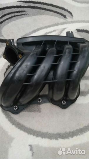 Впускной колектор