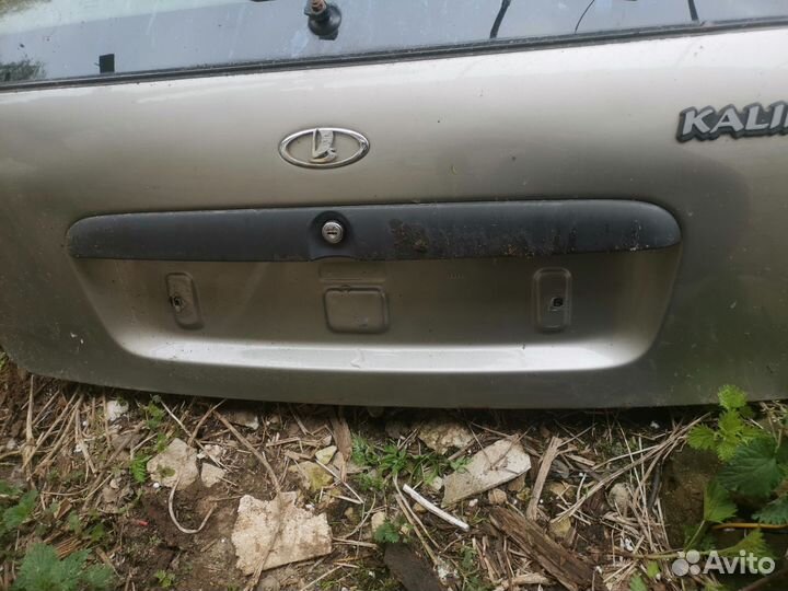 Дверь багажника калина