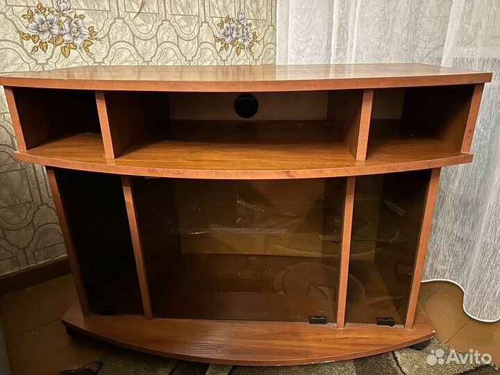 Тумба под телевизор