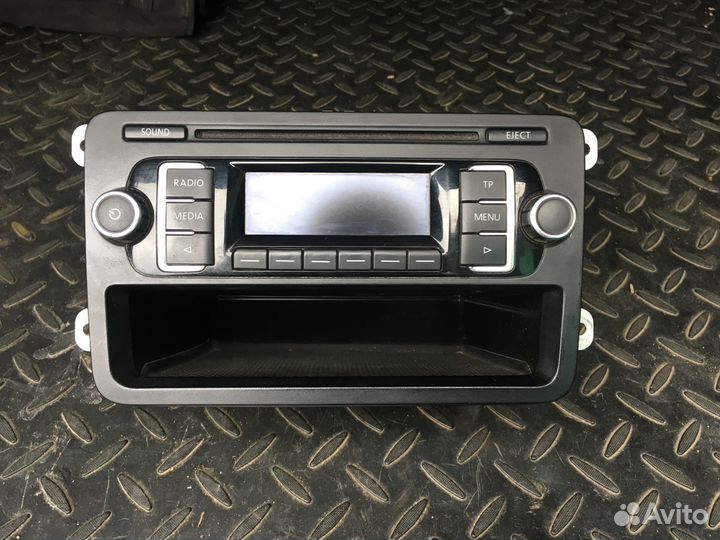 Магнитола volkswagen jetta 6