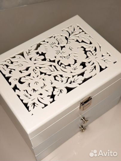 Шкатулка деревянная