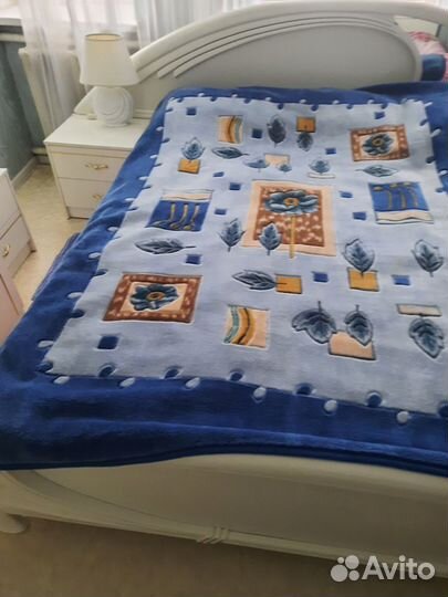 Продаю одеяло покрывало