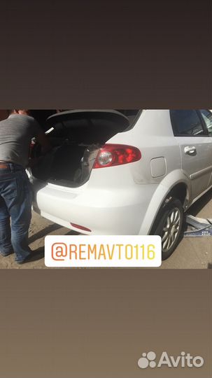 Бампер задний Шевроле Лачети Хетчбек в цвет от