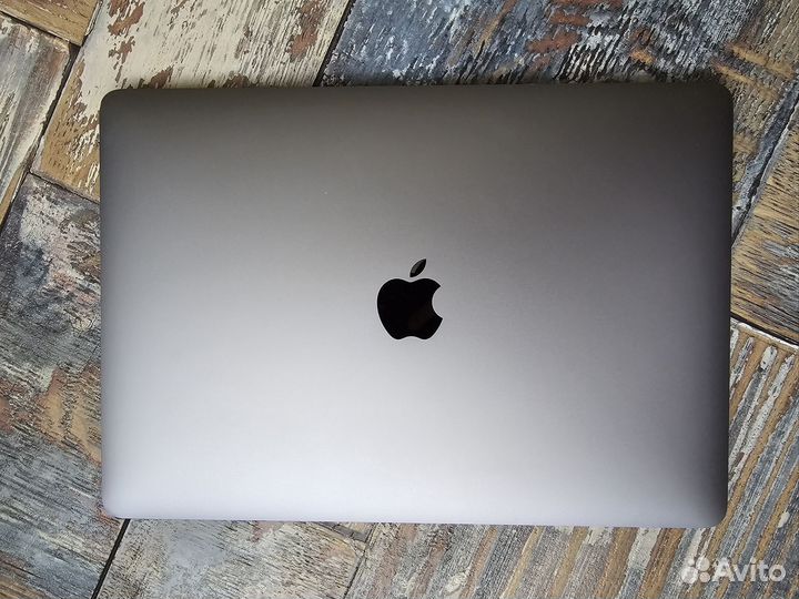 Apple MacBook Pro 13 2017 8GB + Magic Mouse 2