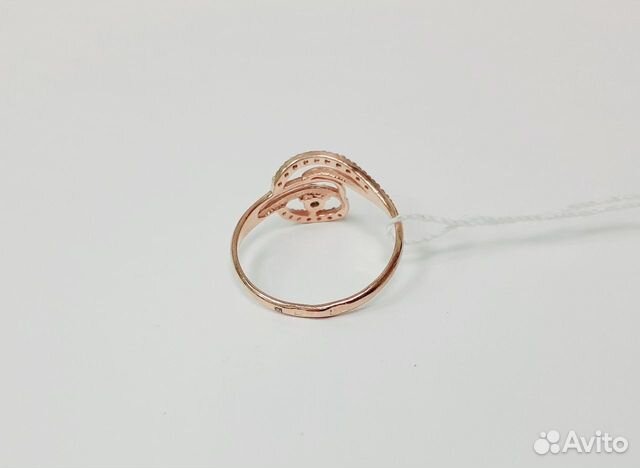 Золотое кольцо с камнем 17,5р