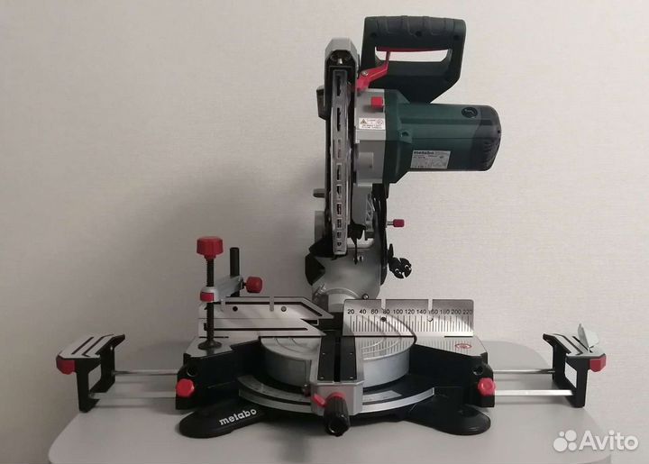 Аренда торцовочной пилы Metabo KS 305 M