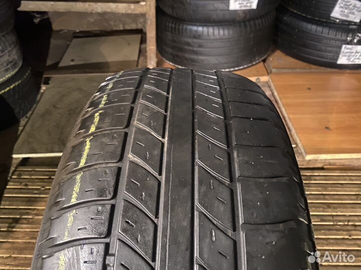 Goodyear Wrangler HP All Weather 235/65 R17 104V