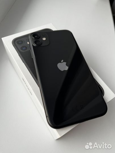 iPhone 11, 64 ГБ