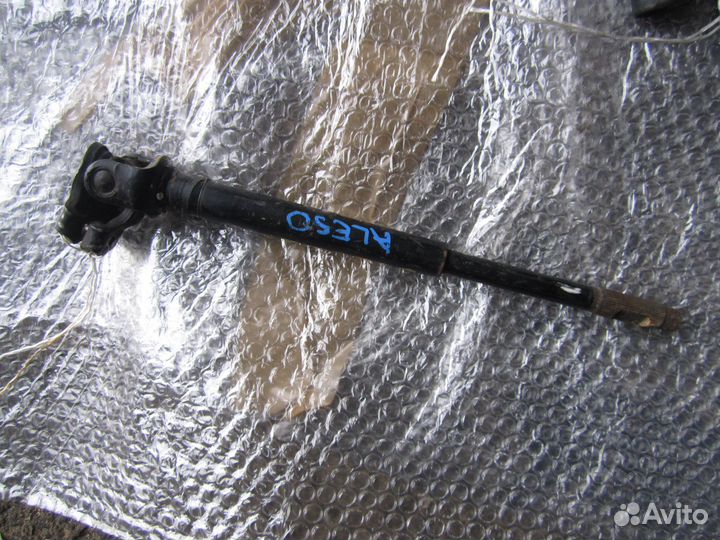 Карданчик рулевой Nissan Elgrand AVE50