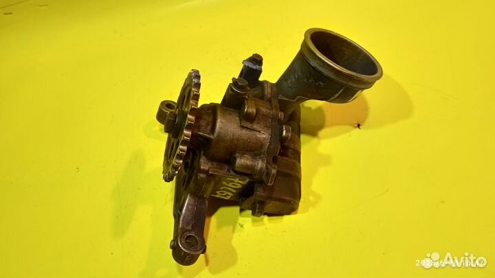 Насос масляный для Mercedes-Benz W124