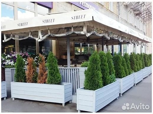 Деревянные уличные кашпо для кафе под заказ