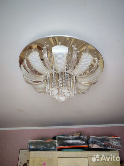 Люстра потолочная бу