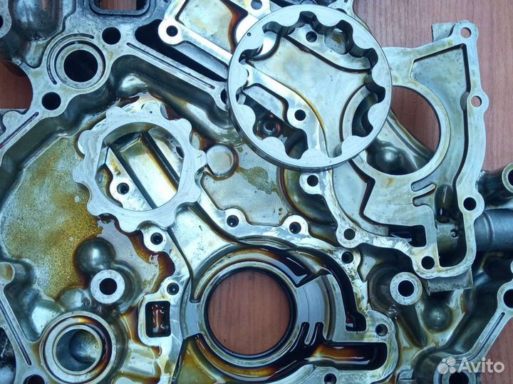 Маслянный насос zd30 Nissan patrol 61