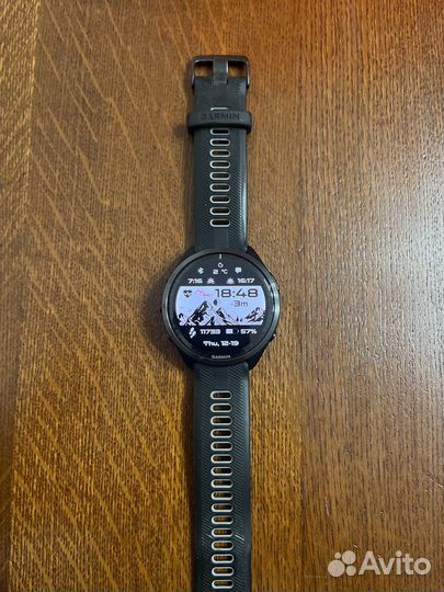 Продаю смарт часы garmin forerunner 965