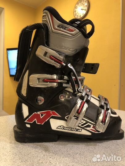 Горнолыжные ботинки